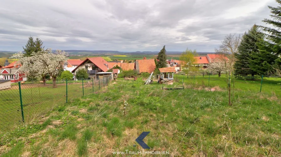 Garten mit Blick auf das Eichsfeld