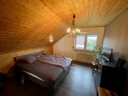 Schlafzimmer DG