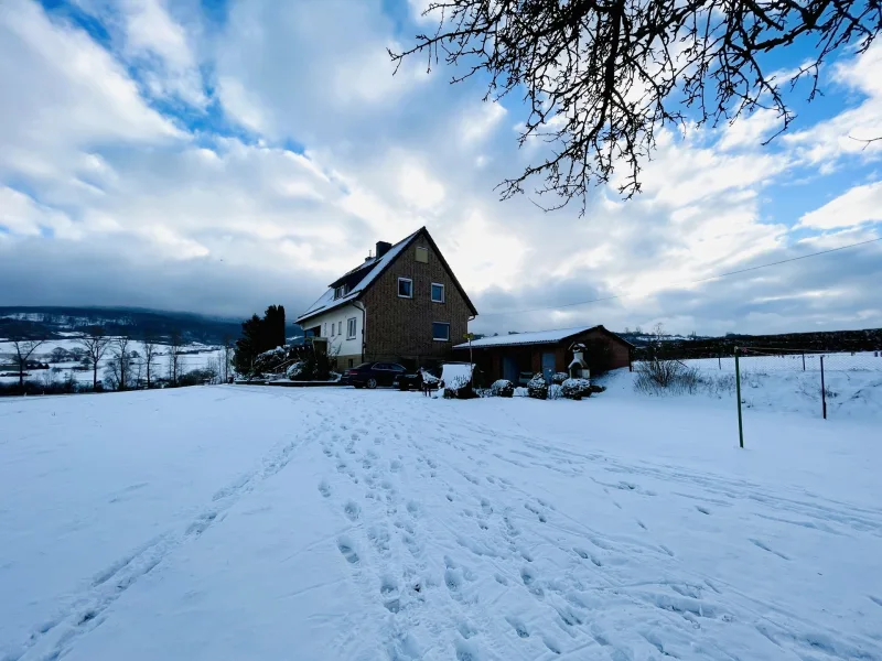 Blick vom Grundstück