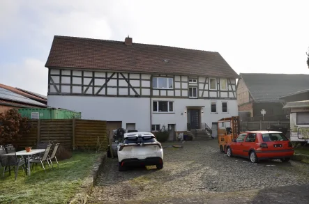 Front - Haus kaufen in Felsberg - Ihr neues Zuhause: Einfamilienhaus mit Garten in zentraler Lage! Keine Käuferprovision!