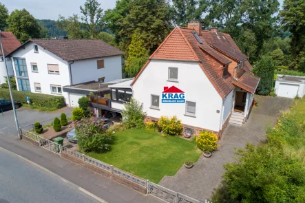 Luftaufnahme - Haus kaufen in Marburg - ++ KRAG Immobilien ++ zum Genießen: Wintergarten/Terrasse/Balkon, Hobbyräume ++