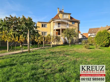  - Haus kaufen in Riedstadt / Erfelden - Sanierungsbedürftige imposante Villa mit Potential und Baugrundstück
