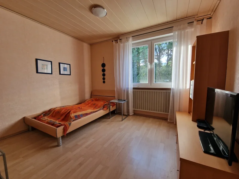 Schlafzimmer im Obergeschoss 1