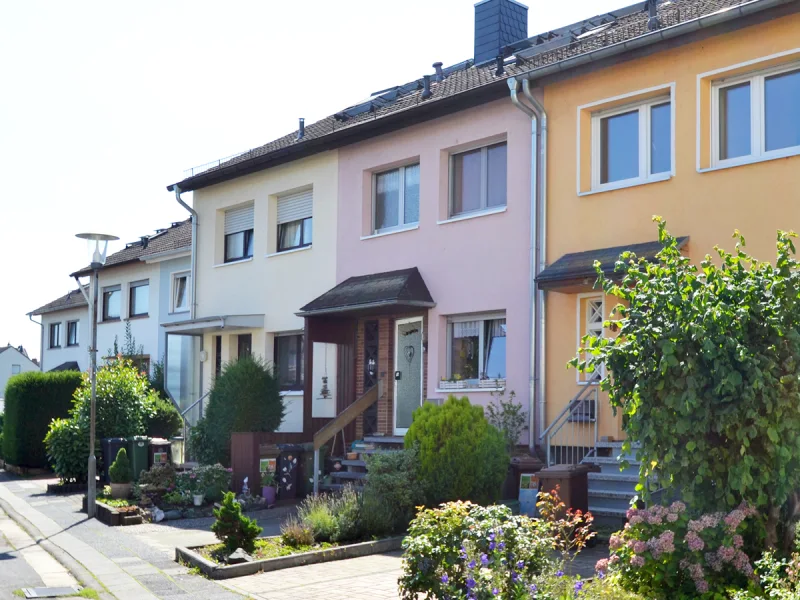 Herzlich Willkommen - Haus kaufen in Maintal / Dörnigheim - Charmantes Einfamilienhaus für sympathische Familie