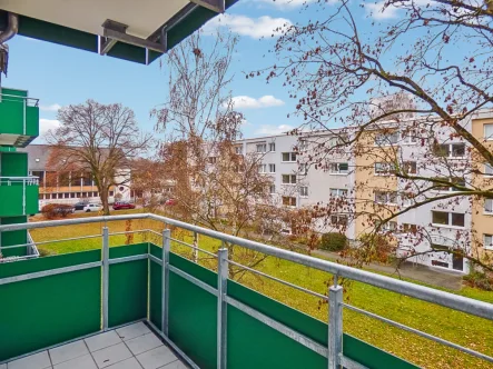 Balkon - Ansicht 2 - Wohnung mieten in Frankfurt am Main - ++ Schicke 2-Zimmer-Wohnung mit Balkon und Einbauküche in Sachsenhausen ++