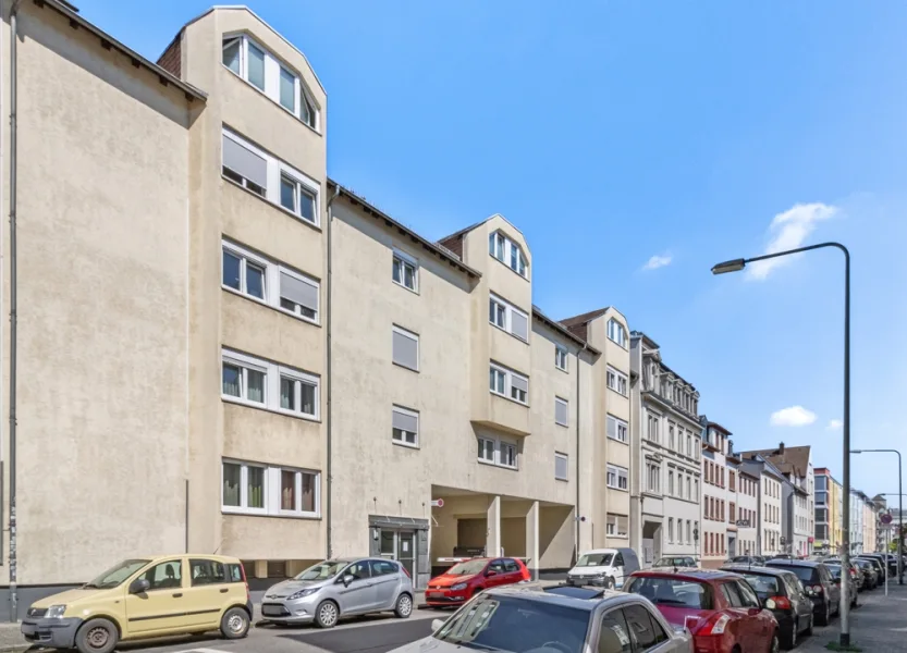 Außenansicht Haus - Wohnung mieten in Frankfurt am Main - ++ Helles 1-Zimmer-Apartment - zentral an der Bockenheimer Warte  ++