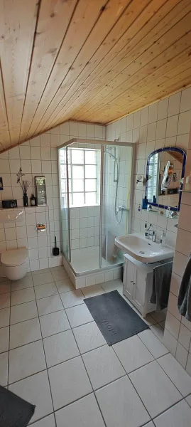 Badezimmer DG