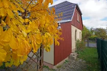 Der Garten ist auch vom Bürgersteig aus separat erreichbar