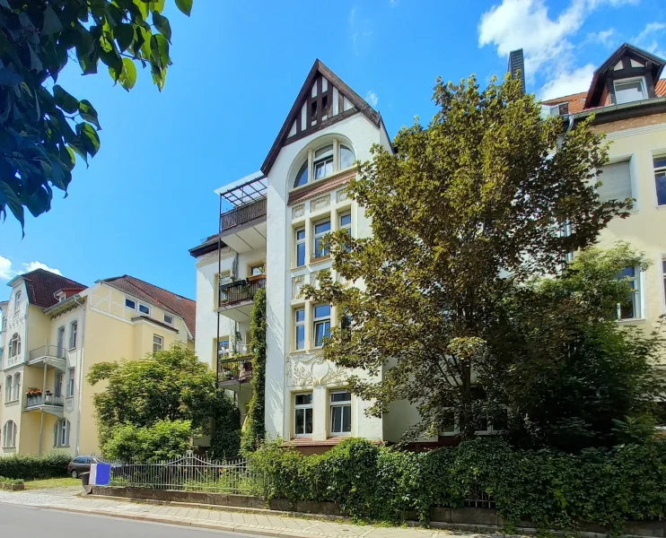 Straßenansicht  - Haus kaufen in Erfurt - Interessantes Anlageobjekt in sehr guter Erfurter Wohnlage (Brühlervorstadt)