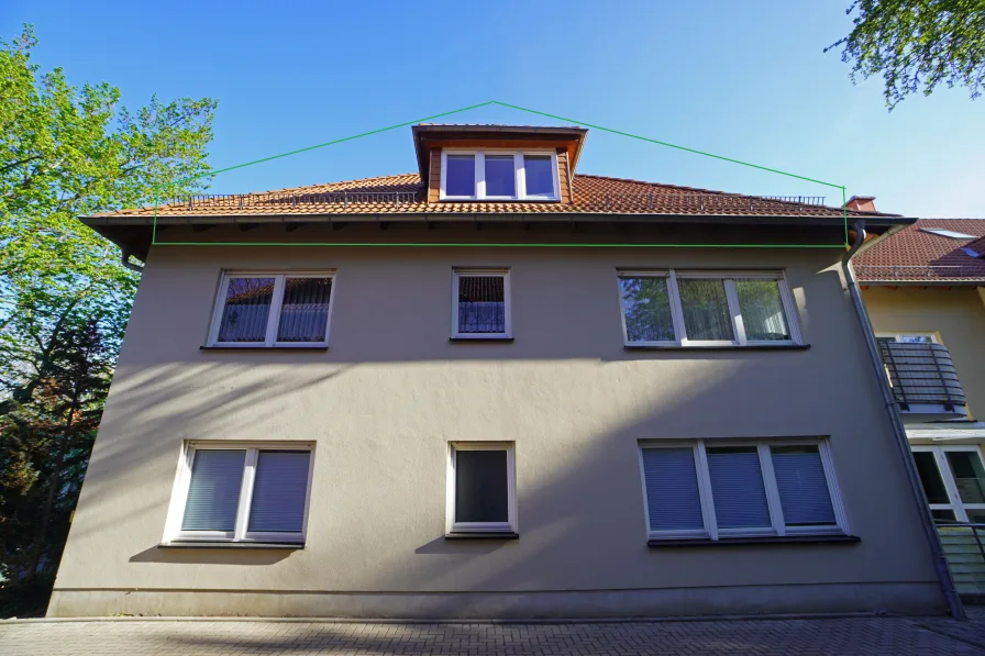 Die Wohnung befindet sich im 2. Obergeschoss des Hauses