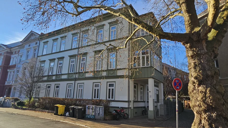 Straßenansicht des im Jahre 1908 errichteten Gründerzeithauses