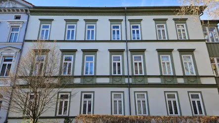 Repräsentative Gründerzeitfassade - Wohnung kaufen in Erfurt - Freies 1- Raum Apartment in Top Lage zur Selbstnutzung oder Neuvermietung, nahe der Alten Oper