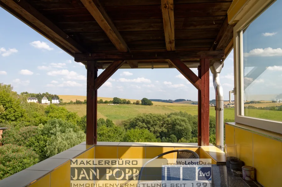 Balkon mit Fernblick ins Grüne