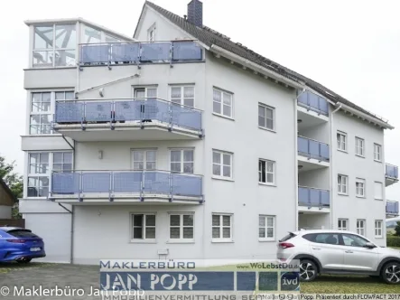 Ansicht - Wohnung kaufen in Mohlsdorf-Teichwolframsdorf - 8 Wohnungen - 3 Garagen - 5 Stellplätze - Ein Preis!