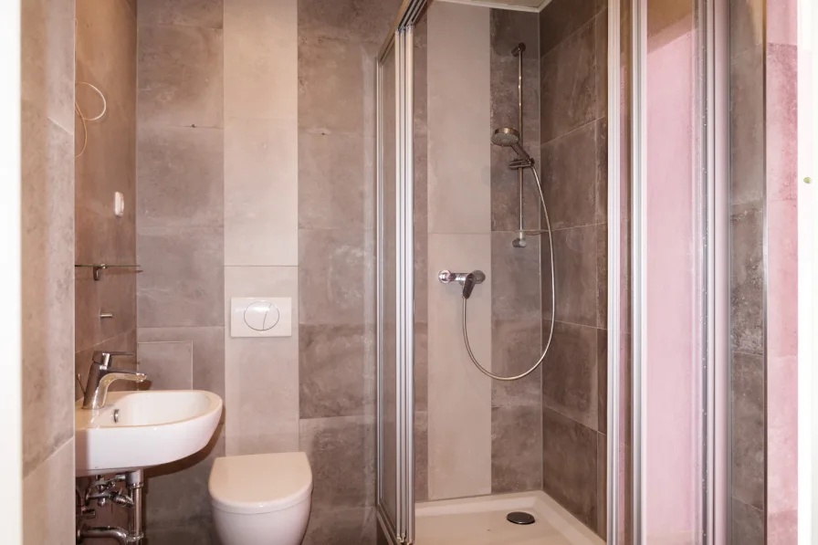 Dusche-WC - Wohnung mieten in Greiz - Singlewohnung mit EBK in Aubachtal