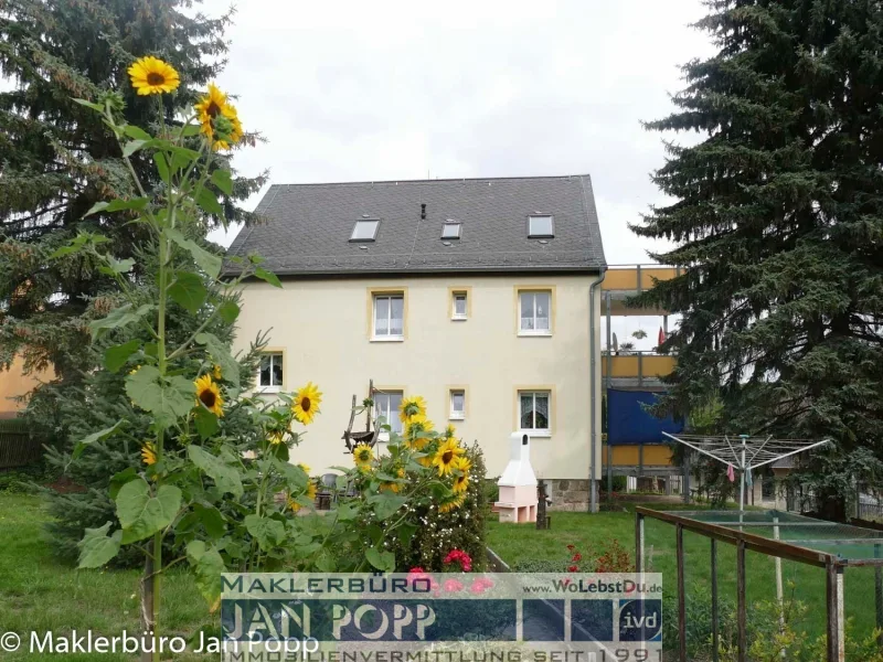 Westansicht - Haus kaufen in Reichenbach im Vogtland - Solides Dreifamilienhaus in schöner Wohnlage