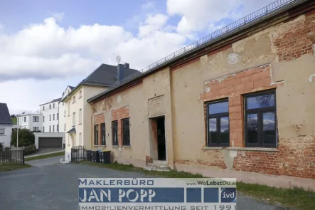 Ehemaliges Lager - Haus kaufen in Greiz - Das Heim für eine oder zwei Familien mit zusätzlichen Mieteinahmen!