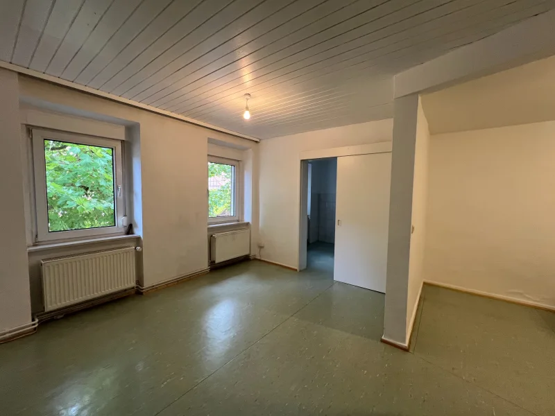 Eingangsbereich/Esszimmer/Duschbad