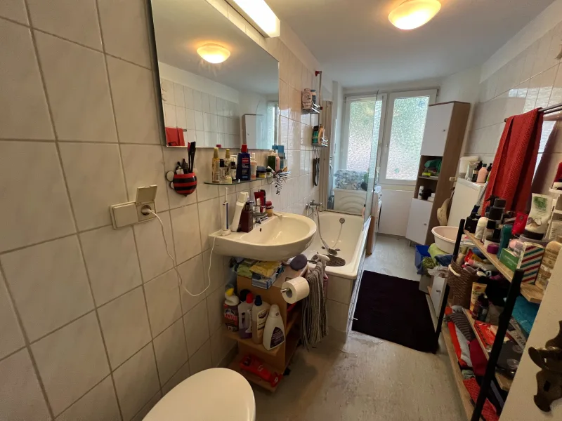 Badezimmer (EG-Wohnung)