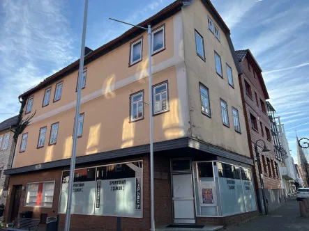 Außenansicht - Haus kaufen in Bad Soden-Salmünster (Salmünster) - Einfamilienhaus mit Ladenfläche (Café) in zentraler Lage