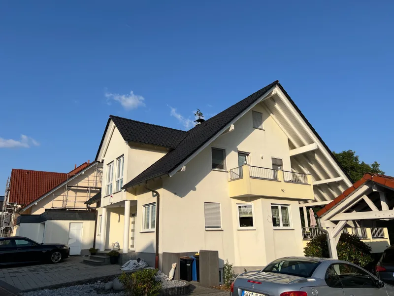 Straßenansicht - Haus kaufen in Freigericht-Neuses - Sehr gepflegtes Einfamilienhaus mit evtl. Einliegerwohnung in sehr ruhiger Lage