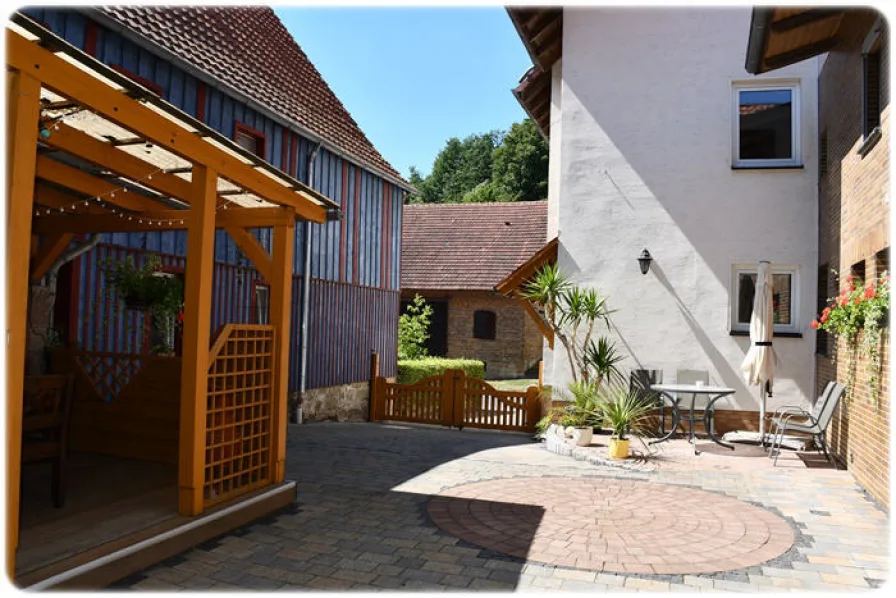 Bild1 - Haus kaufen in Hofgeismar - Frei ab sofort! Ein gepflegtes Anwesen für Menschen, die das Dorfleben schätzen!  