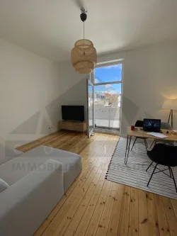 Zimmer mit Balkon - Wohnung kaufen in Frankfurt am Main - Modernisierte Stil-Altbau-Wohnung mitten im schönen Bornheim