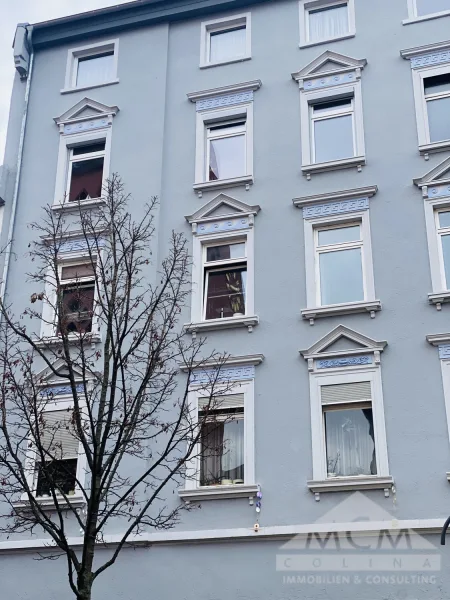 Fassade - Zinshaus/Renditeobjekt kaufen in Frankfurt am Main - #VERKAUFT# Modernisierter Stilaltbau auf der berühmten Berger Straße.