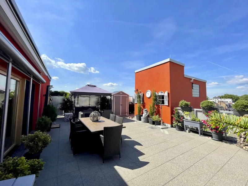 Terrasse - Wohnung kaufen in Frankfurt am Main - METZ IMMOBILIEN - Über den Dächern von Frankfurt!