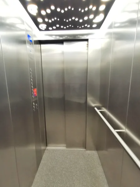 Großer Aufzug
