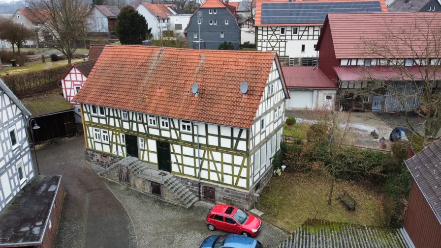 Außenansicht - Haus kaufen in Gemünden - SOLIDE ANLAGE IN DER HEIMAT! KEINE KÄUFERPROVISION!