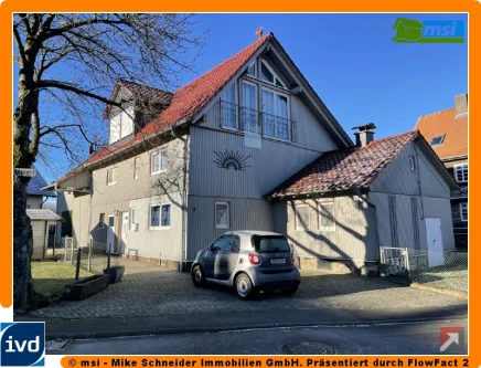 Straßenansicht - Haus kaufen in Ulrichstein - MODERNISIERTES WOHNHAUS MIT VIELEN MÖGLICHKEITEN! KEINE KÄUFERPROVISION!