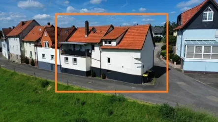 Außenansicht - Haus kaufen in Alsfeld - EINE MODERNE PERLE VON INNEN! KEINE KÄUFERPROVISION!