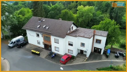 Luftbild - Haus kaufen in Neukirchen - NACHHALTIGE ANLAGE AM ORTSRAND!KEINE KÄUFERPROVISION!