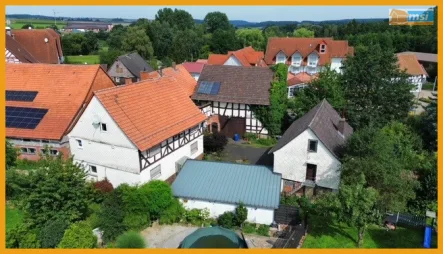 Außenansicht - Haus kaufen in Alsfeld / Eudorf - SOLIDER RESTHOF MIT POTENTIAL!KEINE KÄUFERPROVISION!