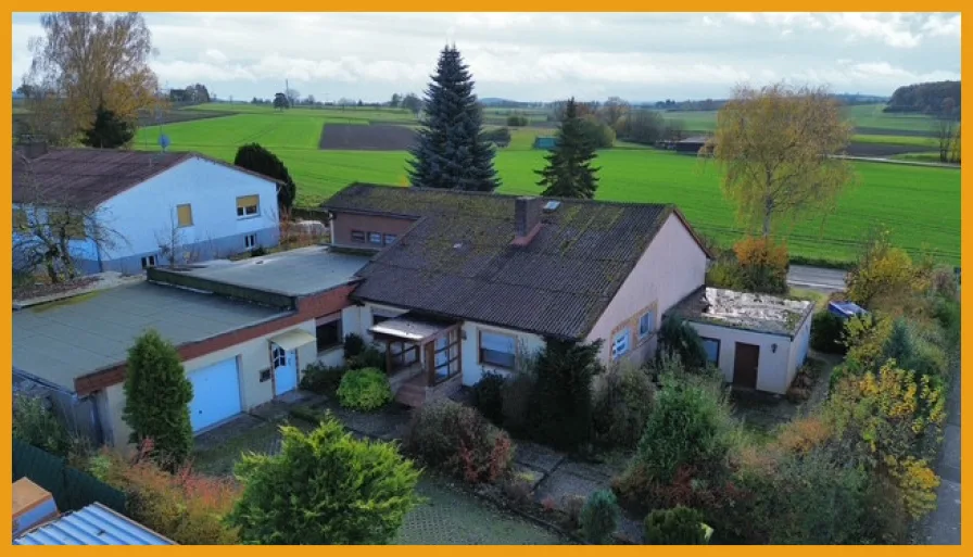 Außenansicht - Haus kaufen in Alsfeld / Reibertenrod - DAS PARADIES FÜR HANDWERKER UND NATURFREUNDE!KEINE KÄUFERPROVISION!