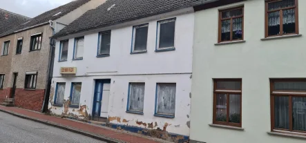 Vorderansicht - Haus kaufen in Bad Sülze - Im Centrum von Bad Sülze