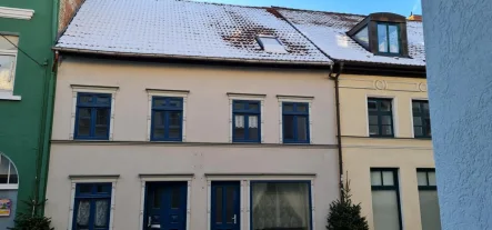 Vorderansicht OG - Haus kaufen in Teterow - In der Innenstadt von Teterow