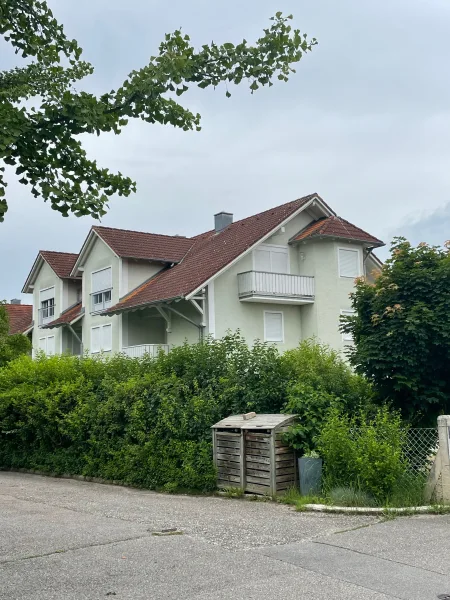 Wohnanlage von Südosten - Wohnung kaufen in Pocking - ***Ruhe und Blick ins Grüne inklusive***