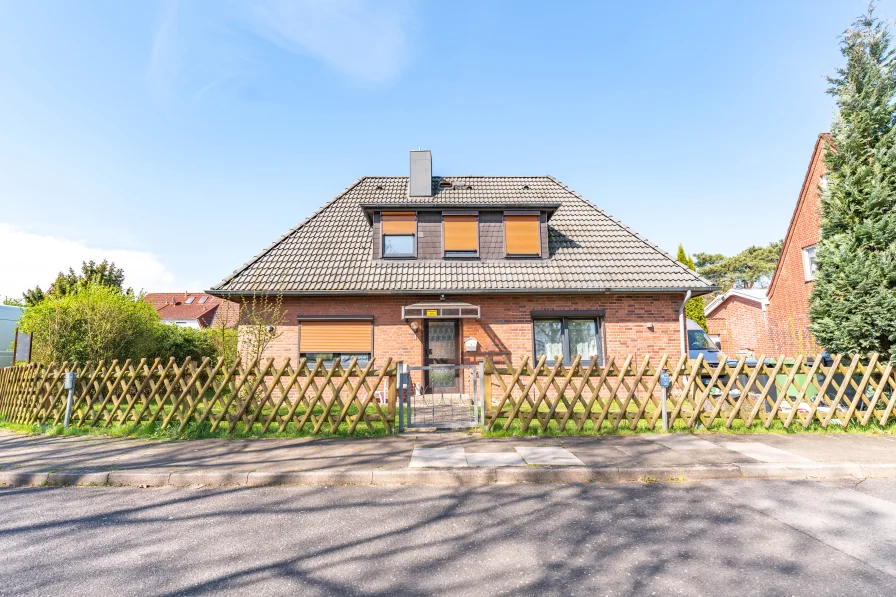 Front - Haus kaufen in Hamburg - Einfamilienhaus in beliebter Lage / Hamburg-Hausbruch
