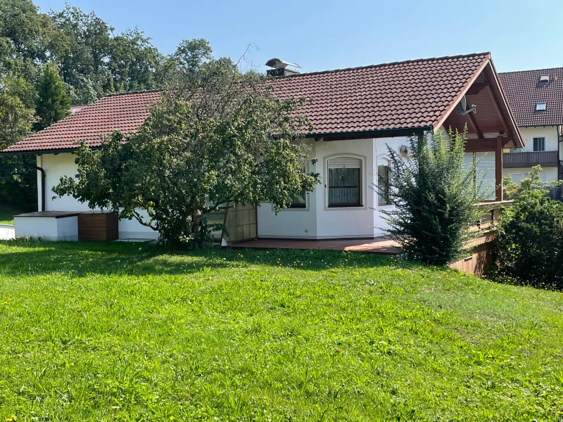 von Südwesten - Haus kaufen in Bad Griesbach - ***Helles und freundliches Zuhause mit großem Garten***