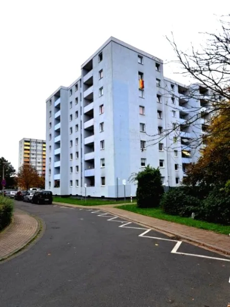  - Wohnung kaufen in Bergheim - Attraktive 2. Zimmerwohnung mit Balkon in zentraler Lage von Bergheim