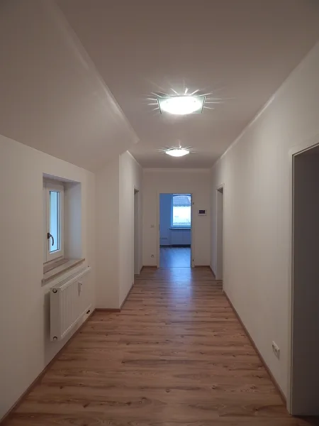 2. OG_Anbau_4-Zimmer-Wohnung_Flur