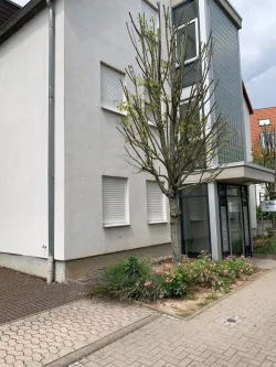 Außenansicht - Büro/Praxis mieten in Hofheim - Kompaktes 2 Zimmer Büro in toller Lage - um die Ecke vom Kreishaus in Hofheim