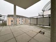 der großzügige Balkon