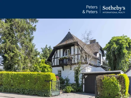 Historisches Einfamilienhaus - Haus kaufen in Kronberg - Altbau-Charme, eingebettet in einen wunderschönen, sonnigen Garten