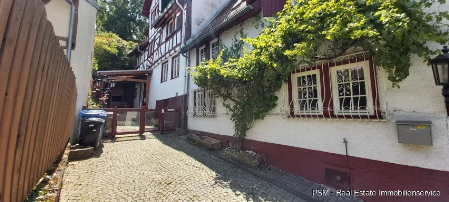 Wie im Urlaub - Haus kaufen in Königstein im Taunus - **Gemütliches Fachwerkhaus mit Garage, Dachterrasse und viele Extras in bevorzugter ruhiger Lage **