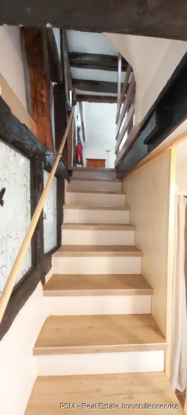 Treppe zum OG