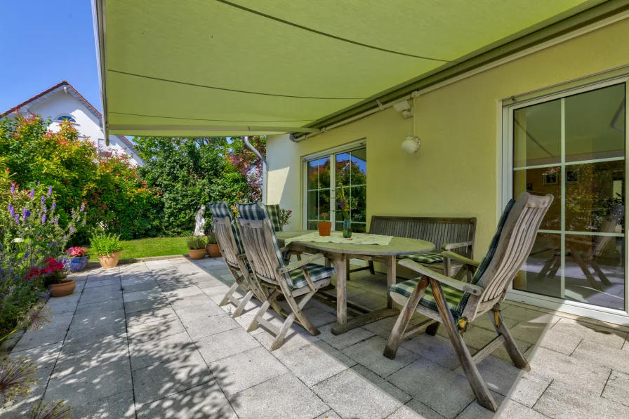 Terrasse - Haus kaufen in Ober-Olm - Mehrgenerationenhaus mit Einliegerwohnung in Top Zustand und Top Lage zu verkaufen