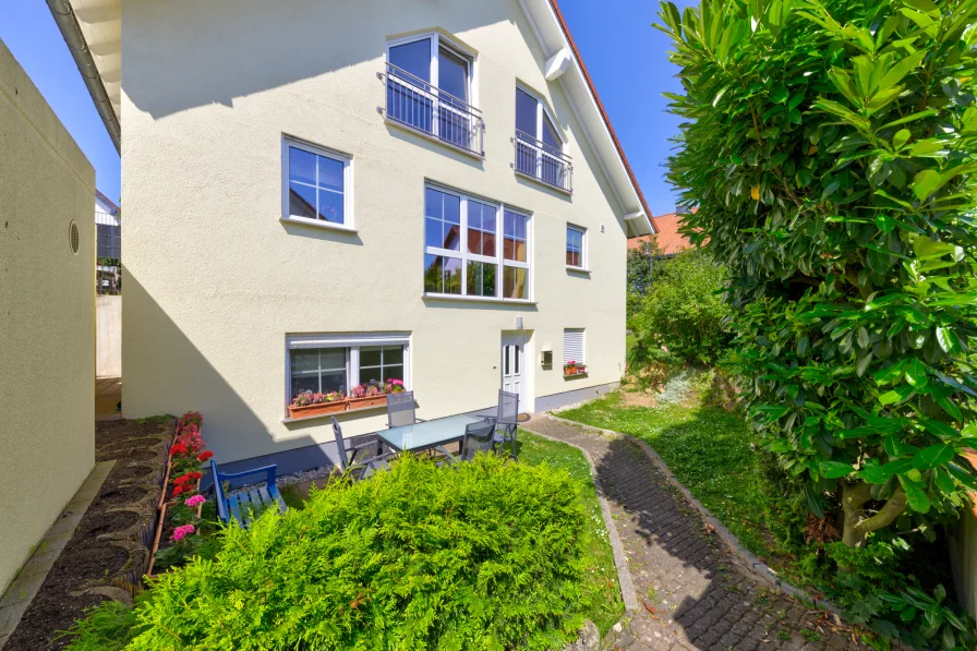 Eingang_ELW - Haus kaufen in Ober-Olm - Modernes Mehrgenerationenhaus mit separater Wohnung und herrlichem Fernblick